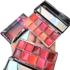 10 SHADES MATTE CREAM LIPSTICK PALETTE WITH MIRROR